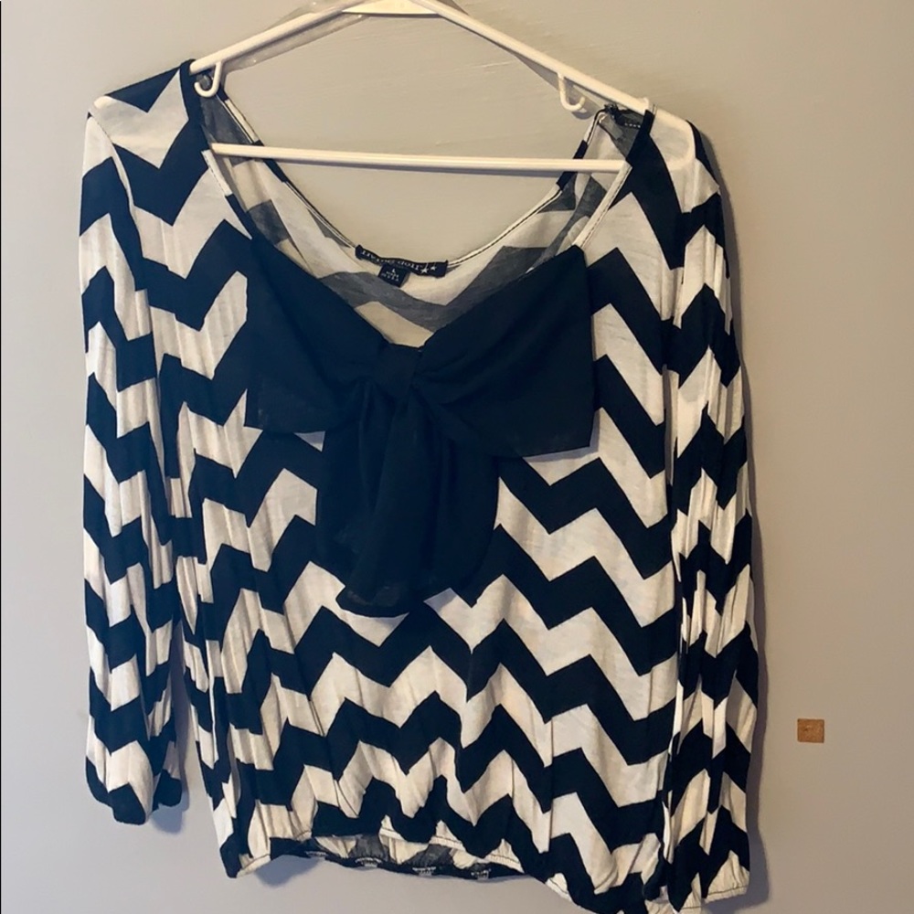 Dress shirt with bow detail
